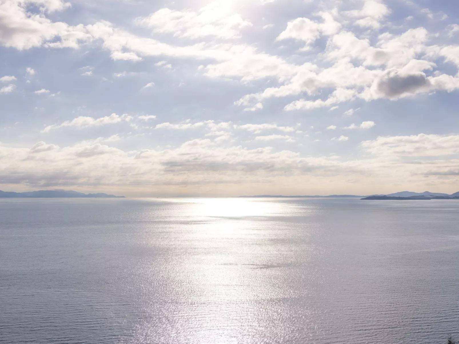 Luxuriöses Apartment mit zwei Schlafzimmern und Meerblick-Buiten