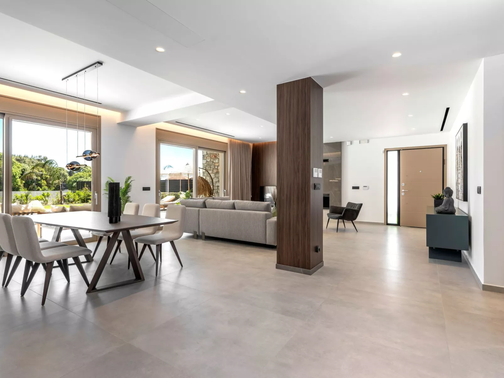 Emerald Estate-Binnen