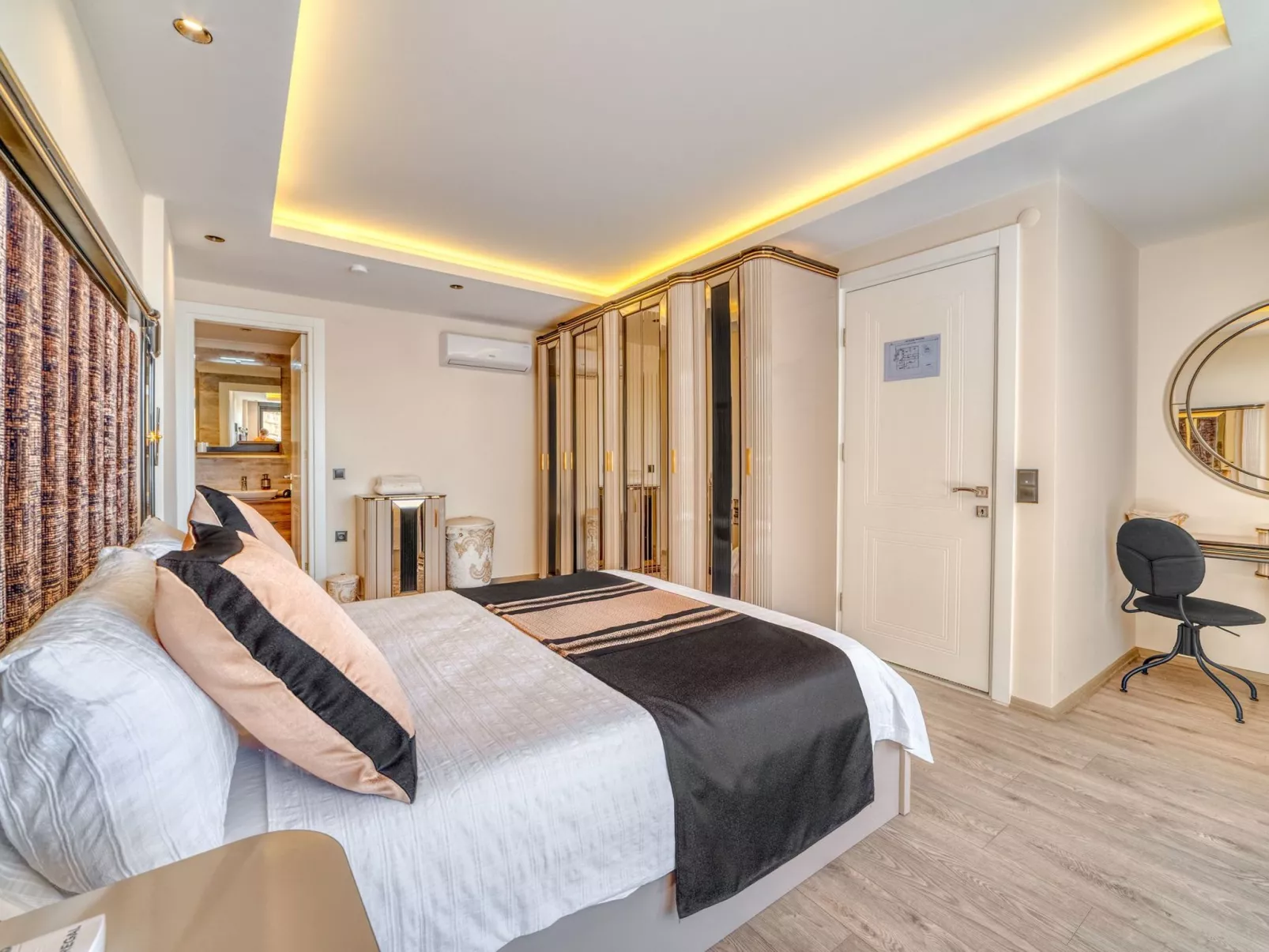 Luxuriöse Villa mit privatem Pool in Alanya-Binnen