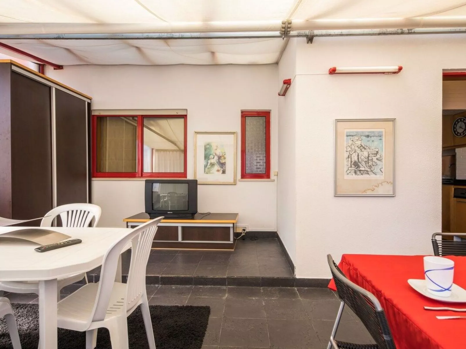 Wohnung mit Terrasse 100m vom Strand entfernt-Binnen