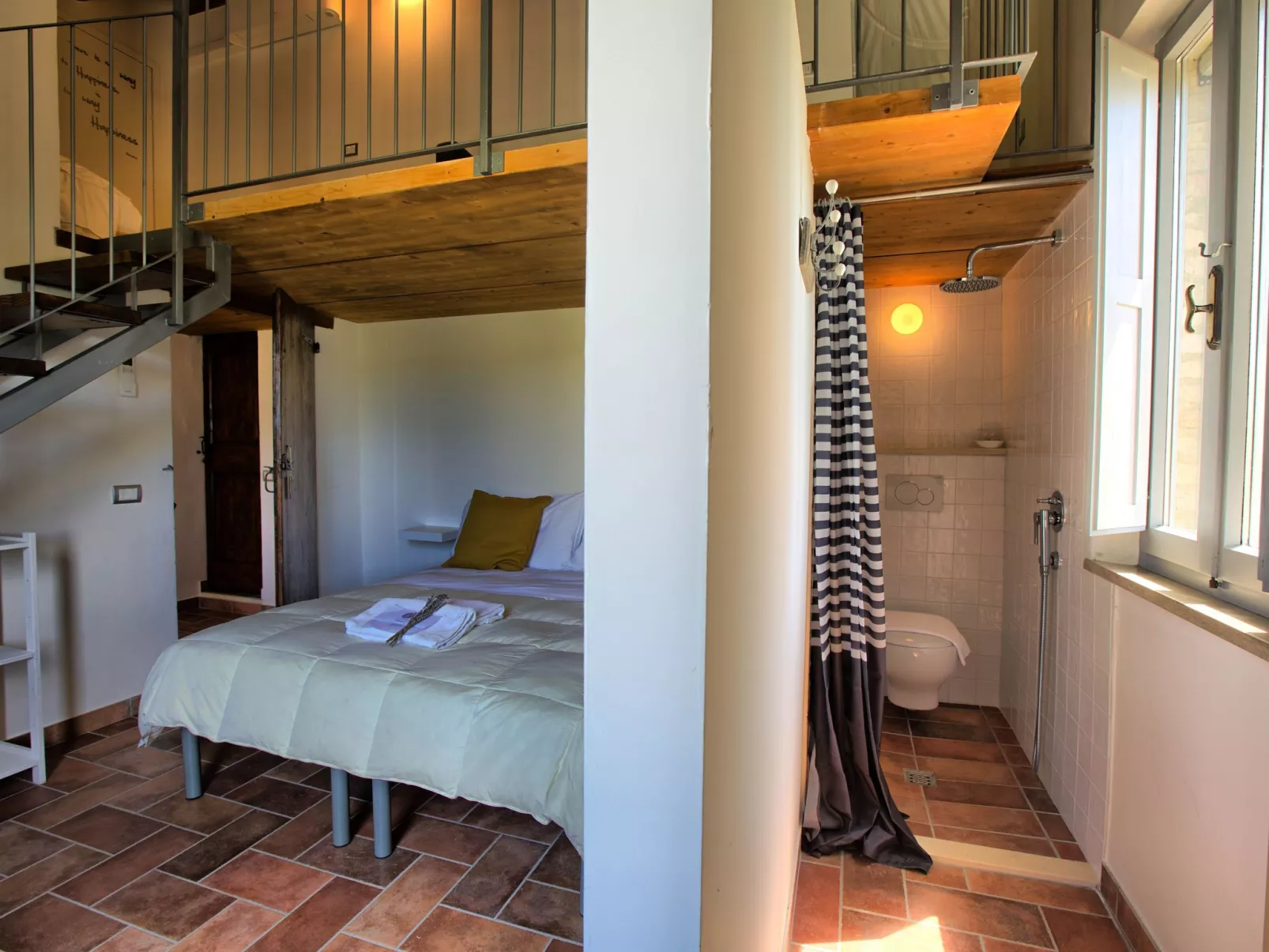 Haus der Musik 270m Veranda, Garten und Pool-Binnen