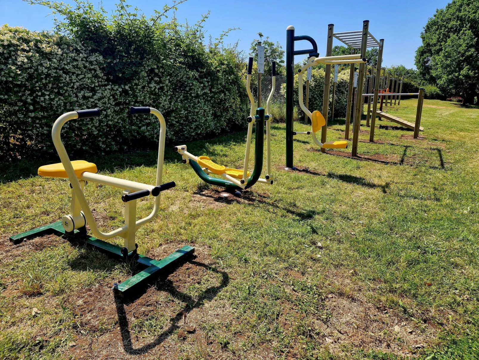 Unterkunft in Residenz mit Spa, Schwimmbad, Wi-Fi-Buiten