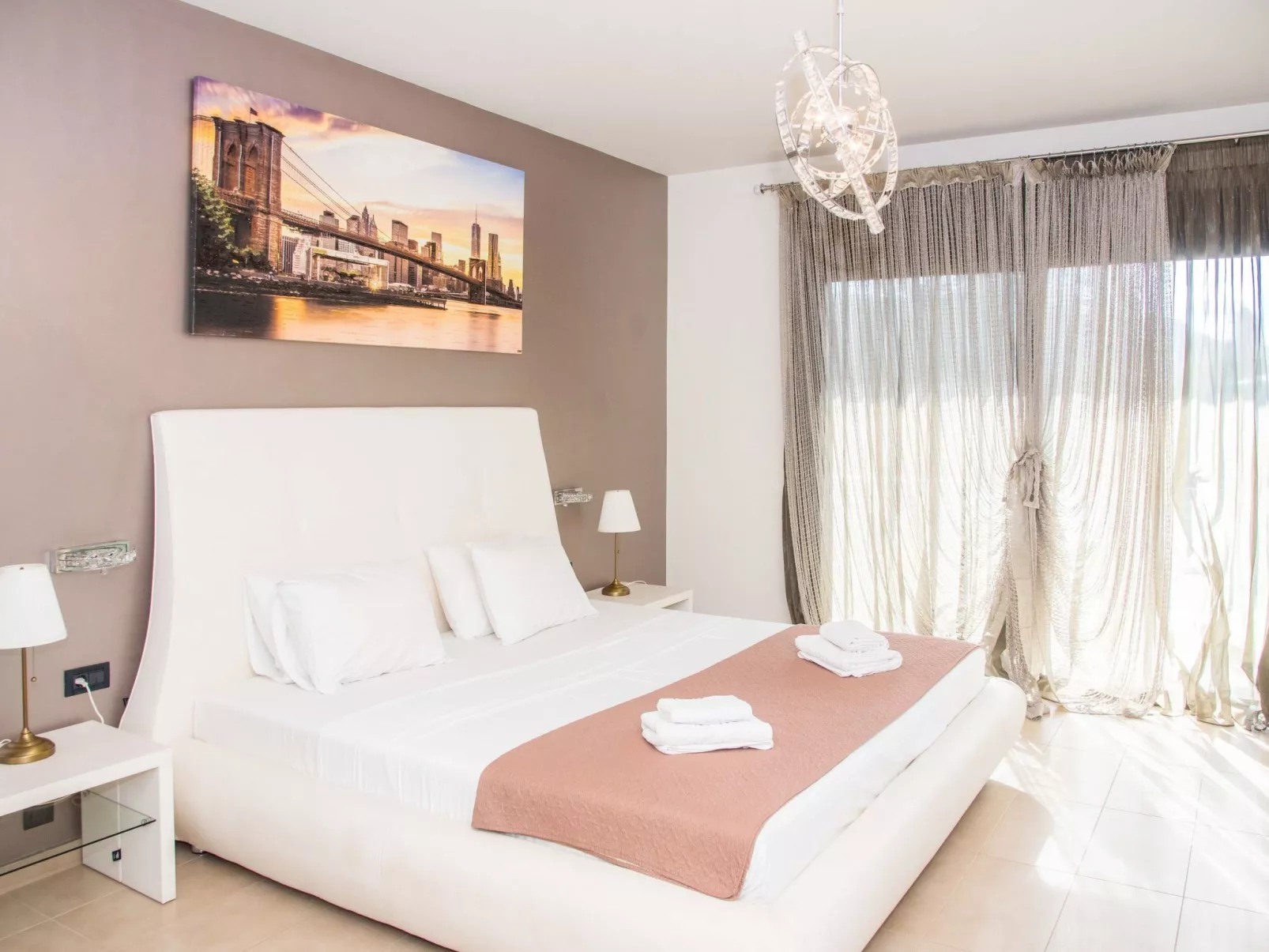 Luxuriöse Ferienvilla Elena-Binnen