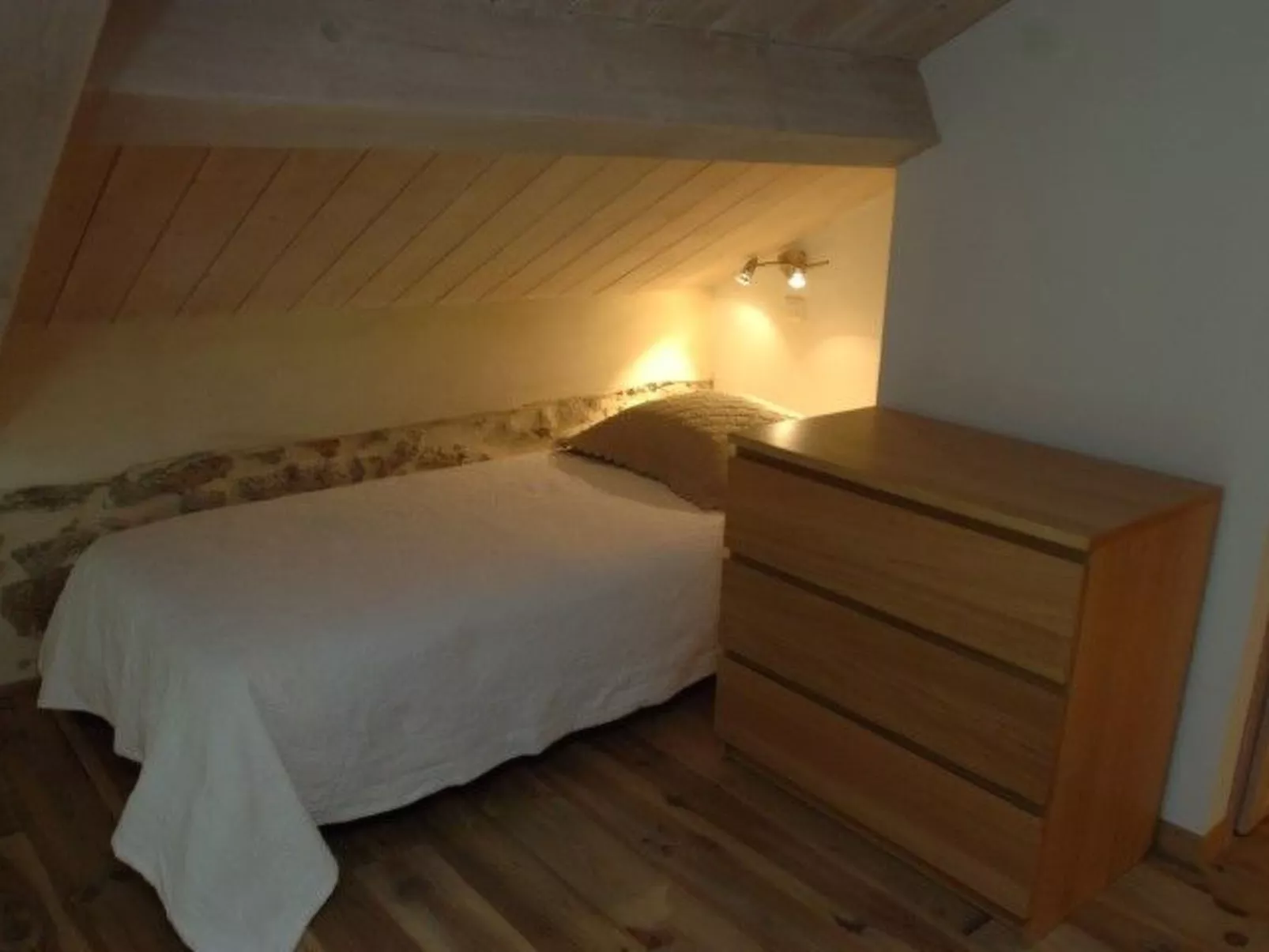 Wohnung "Eze" mit Privatparkplatz-Binnen