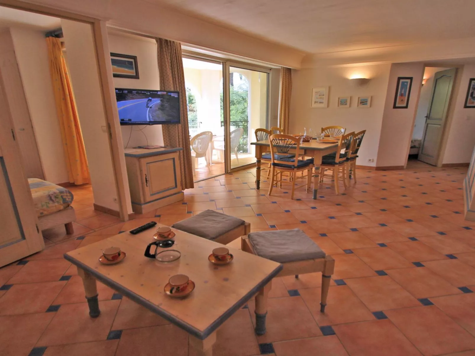 Appartement T4- Schwimmbad Residenzen- Klimaanlage-Binnen