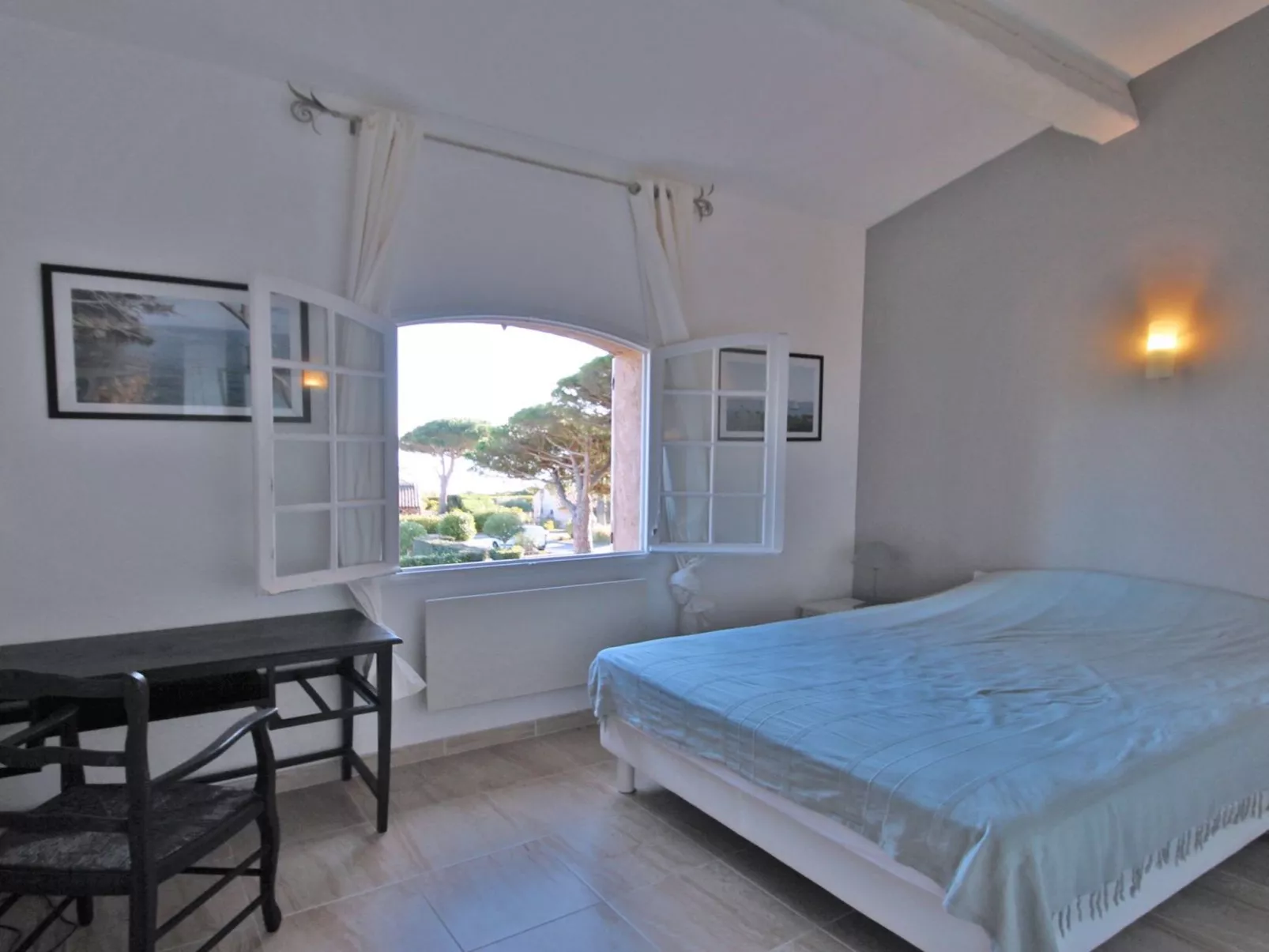 Appt T4 - 6 pers - Vue Mer - Piscine Résidence - Binnen