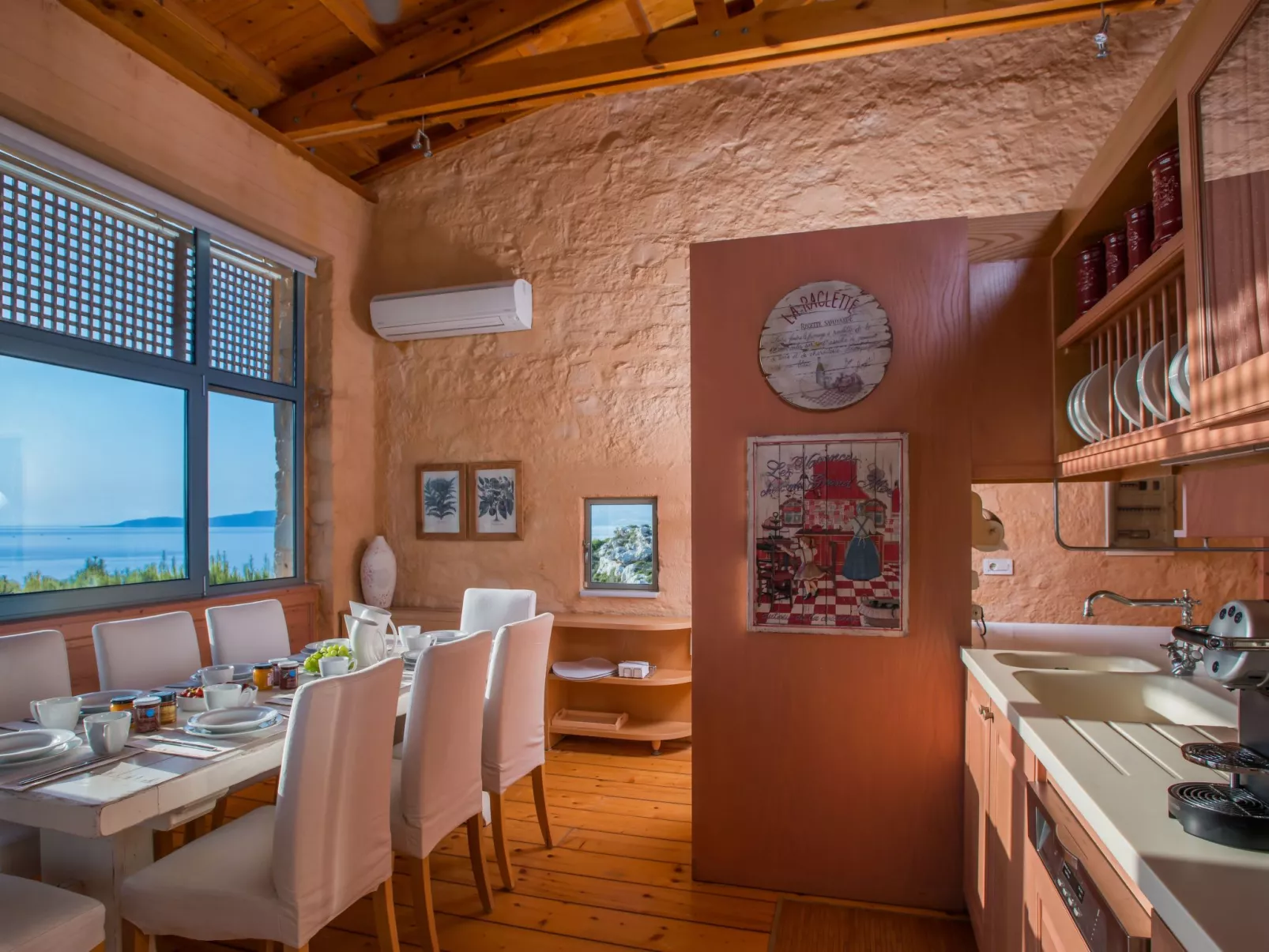 Anwesen "Olea Prime" mit Infinity-Pool-Binnen