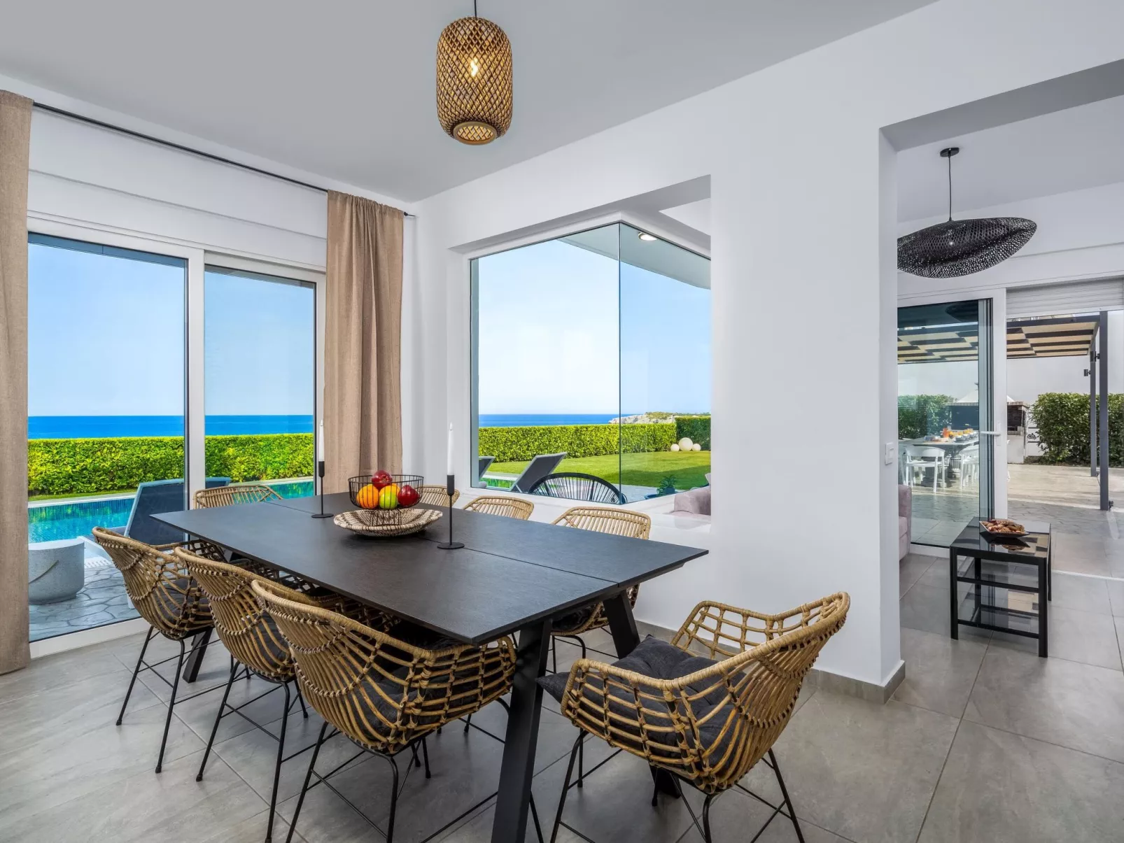 Moderne Villa mit Hügel- und Meerblick-Buiten