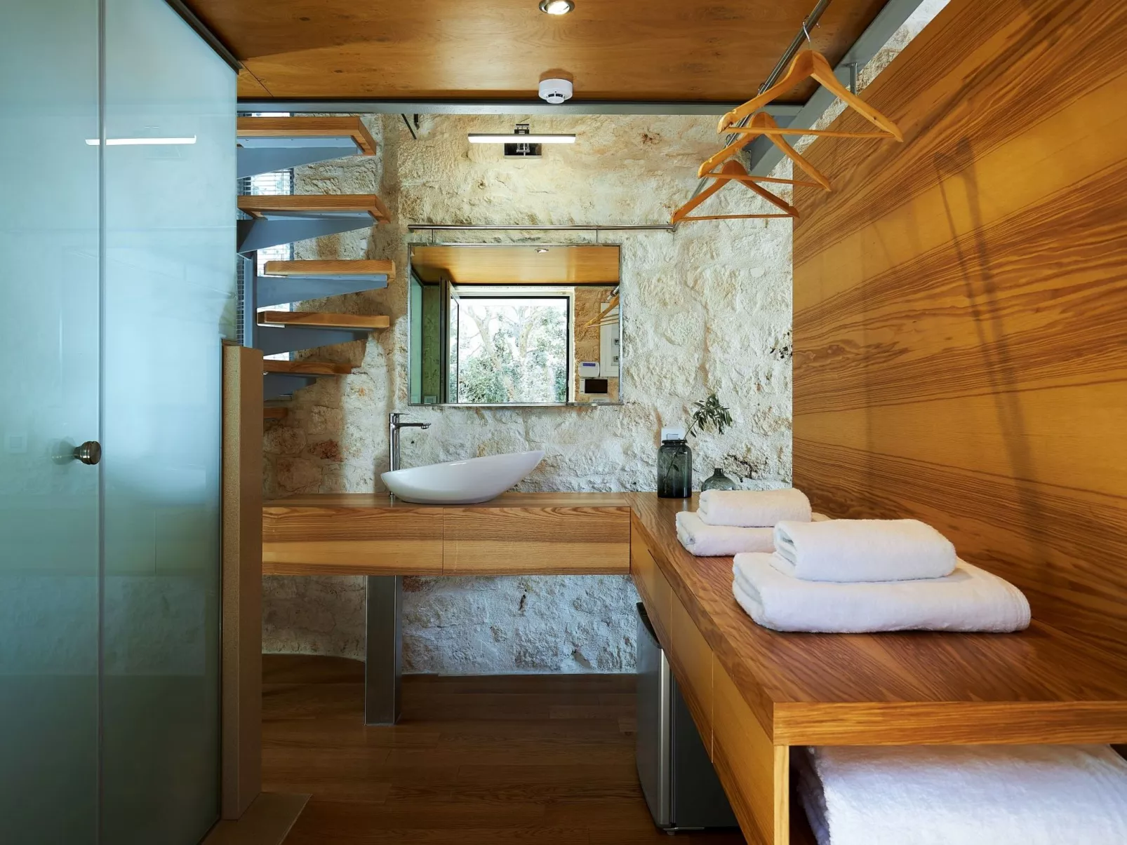 New Olives and Thyme, Meerblick mit 2 beheizten Pools-Binnen