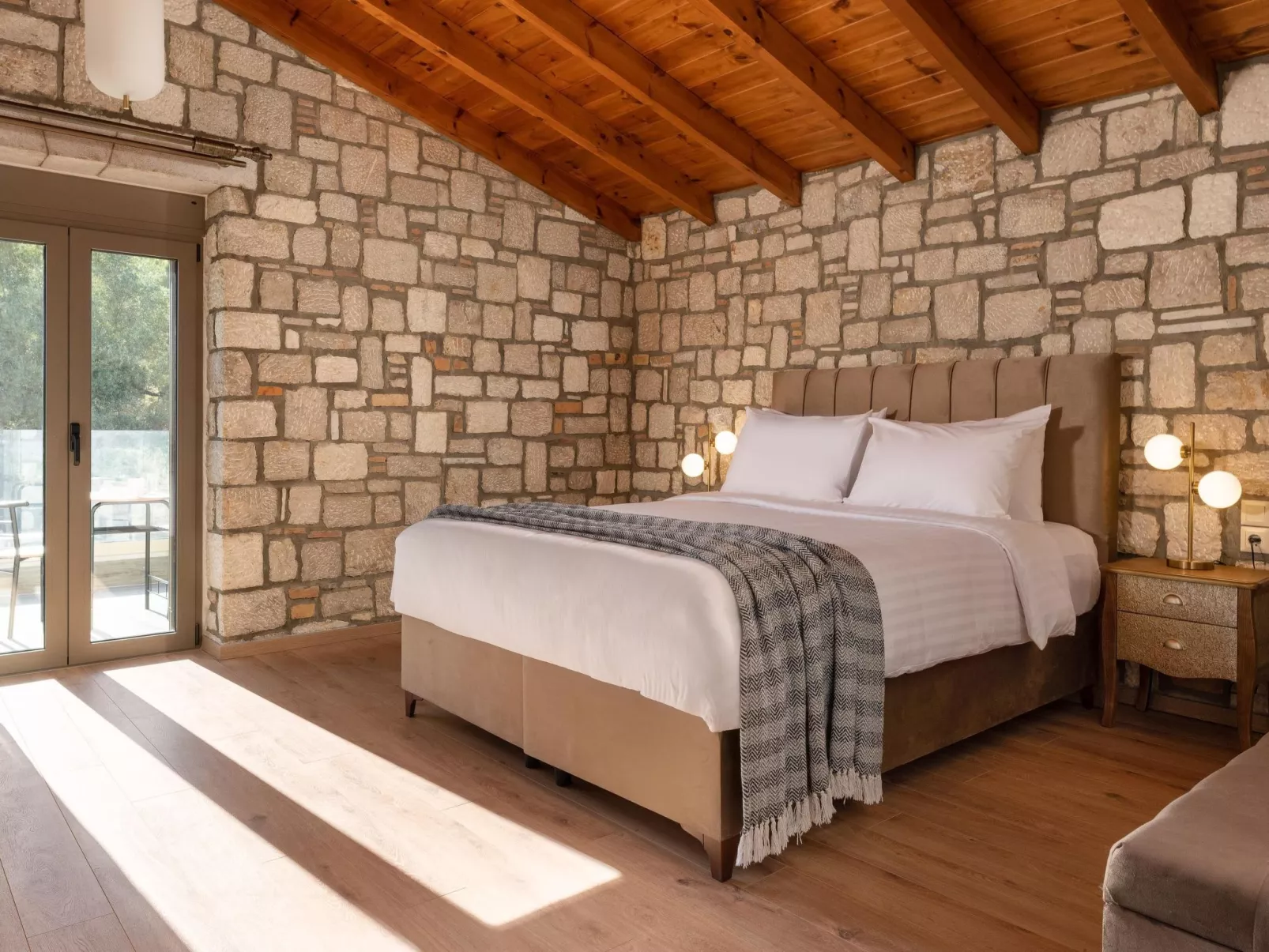 Für 6 Personen ca. 130 m-Binnen