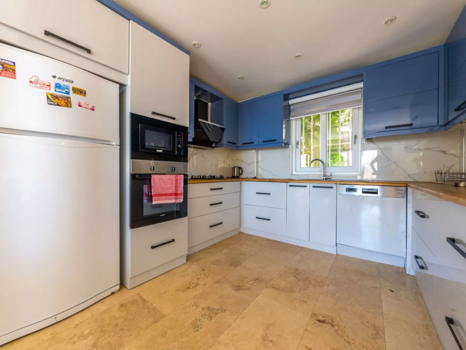 Steinhaus Villa direkt im Zentrum von Kalkan-Binnen