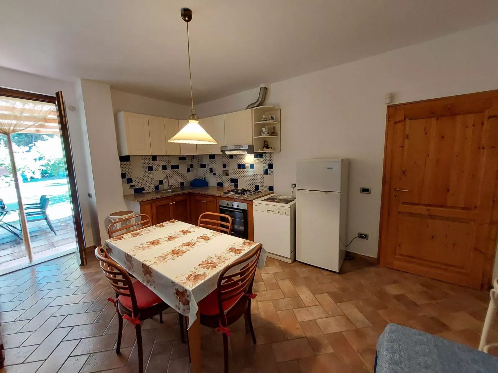 Melo Glicine' Wohnung mit Gemeinschaftspool-Binnen