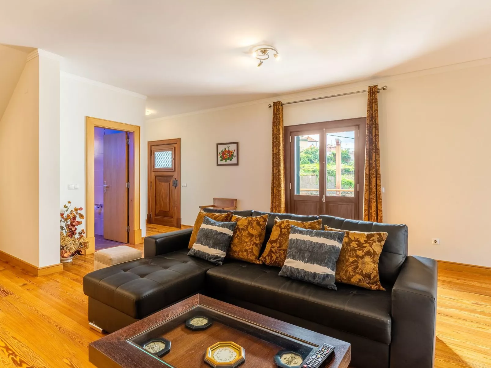 Villa Dinis-Image-tags.info