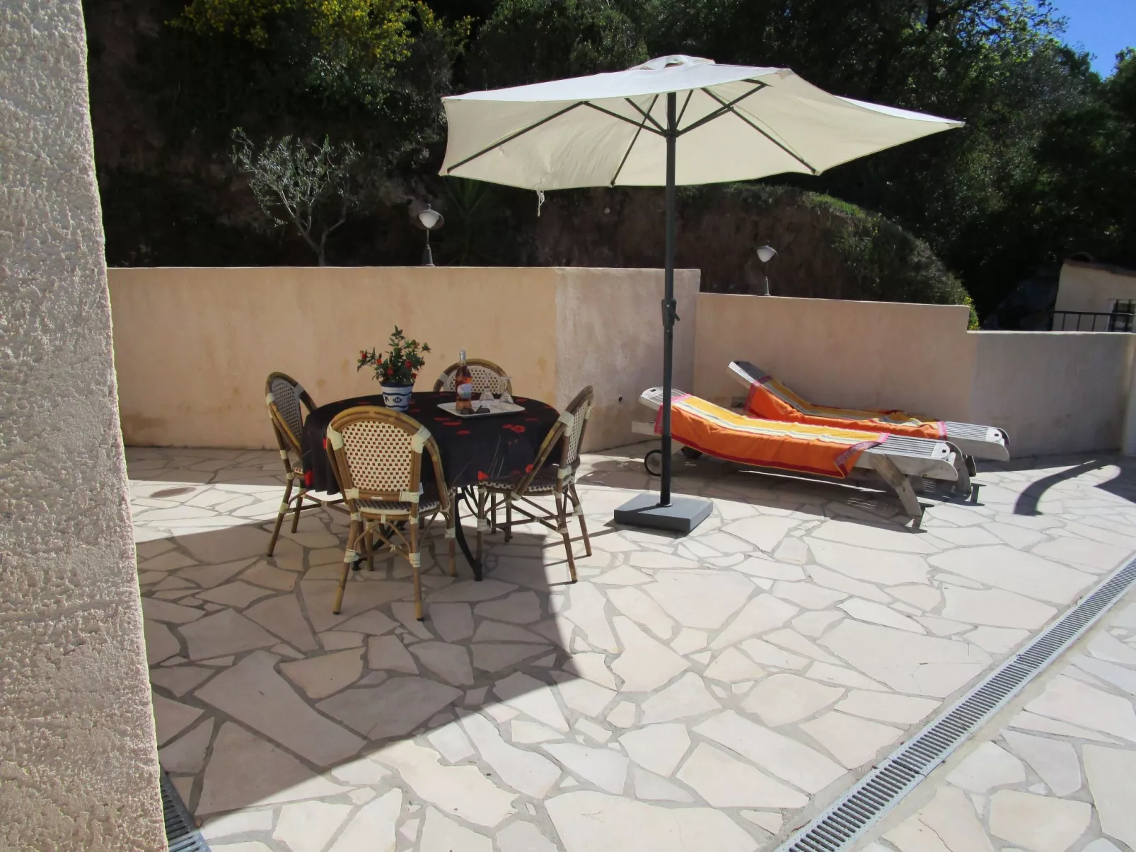 Ferienvilla "Beautiful" mit Garten, Grill und Terrasse-Buiten