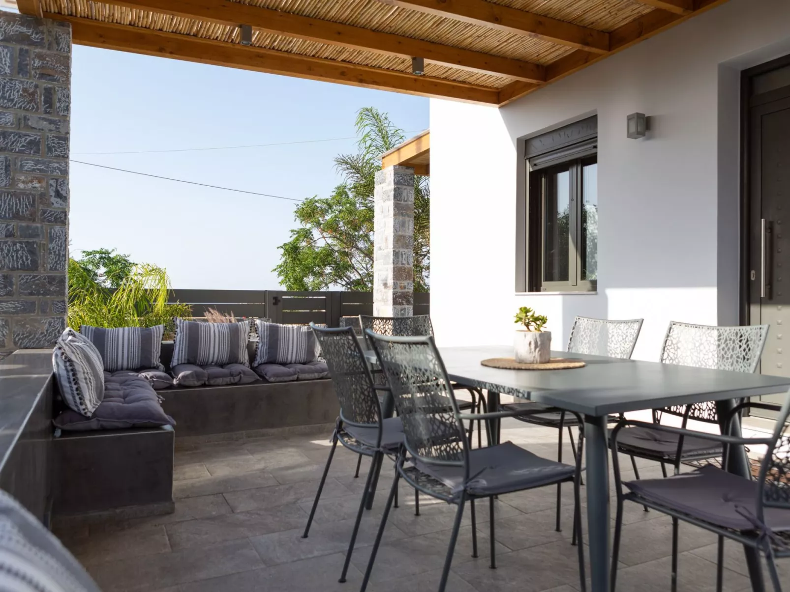 Villa Stavelia mit privatem Pool-Binnen