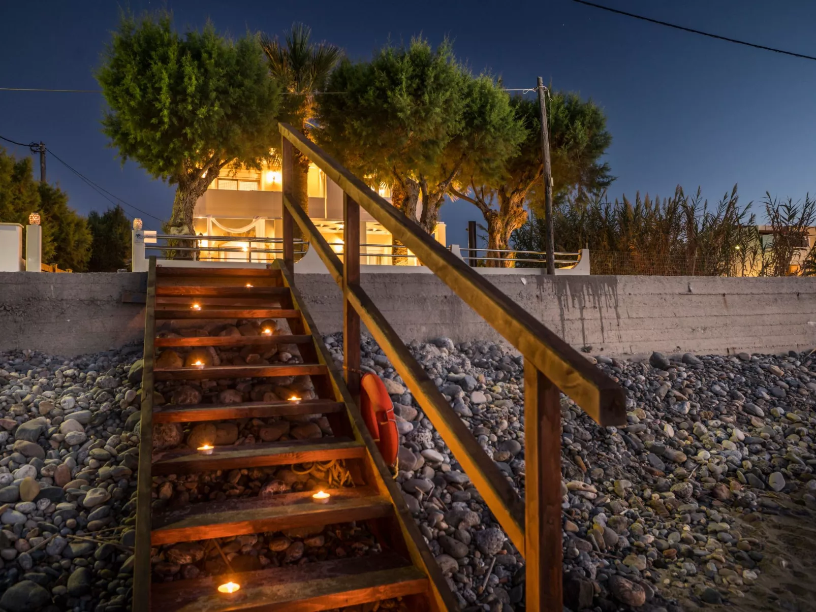 Big Blue Exklusive Villa am Meer-Image-tags.info