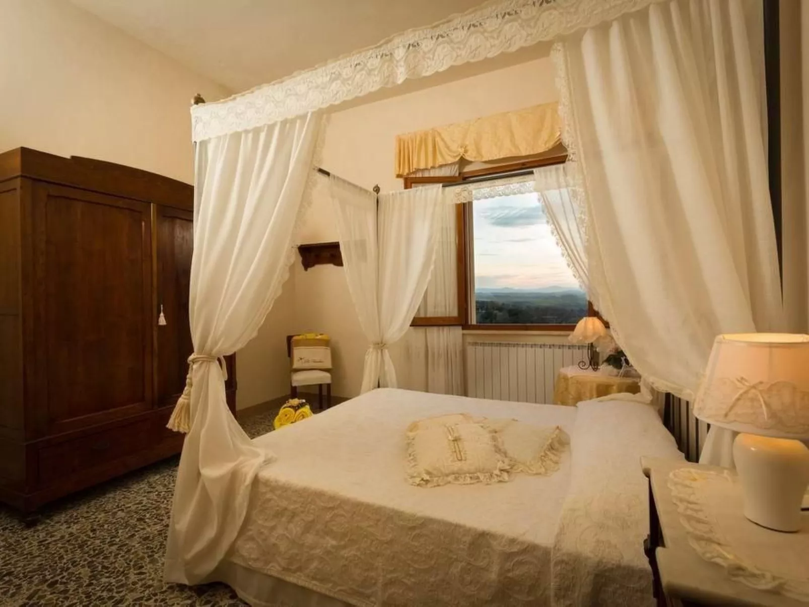 Villa Sassolina-Binnen