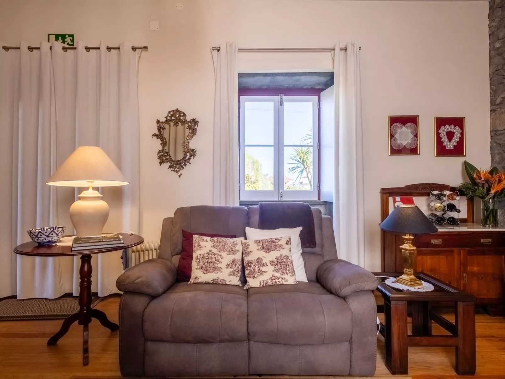 Casa da Fonte - Historisches Steinhaus auf den Azoren-Binnen