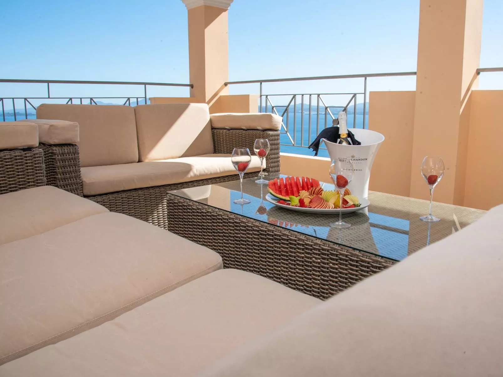 Villa Anthula mit Pool und herrlichem Meerblick-Buiten