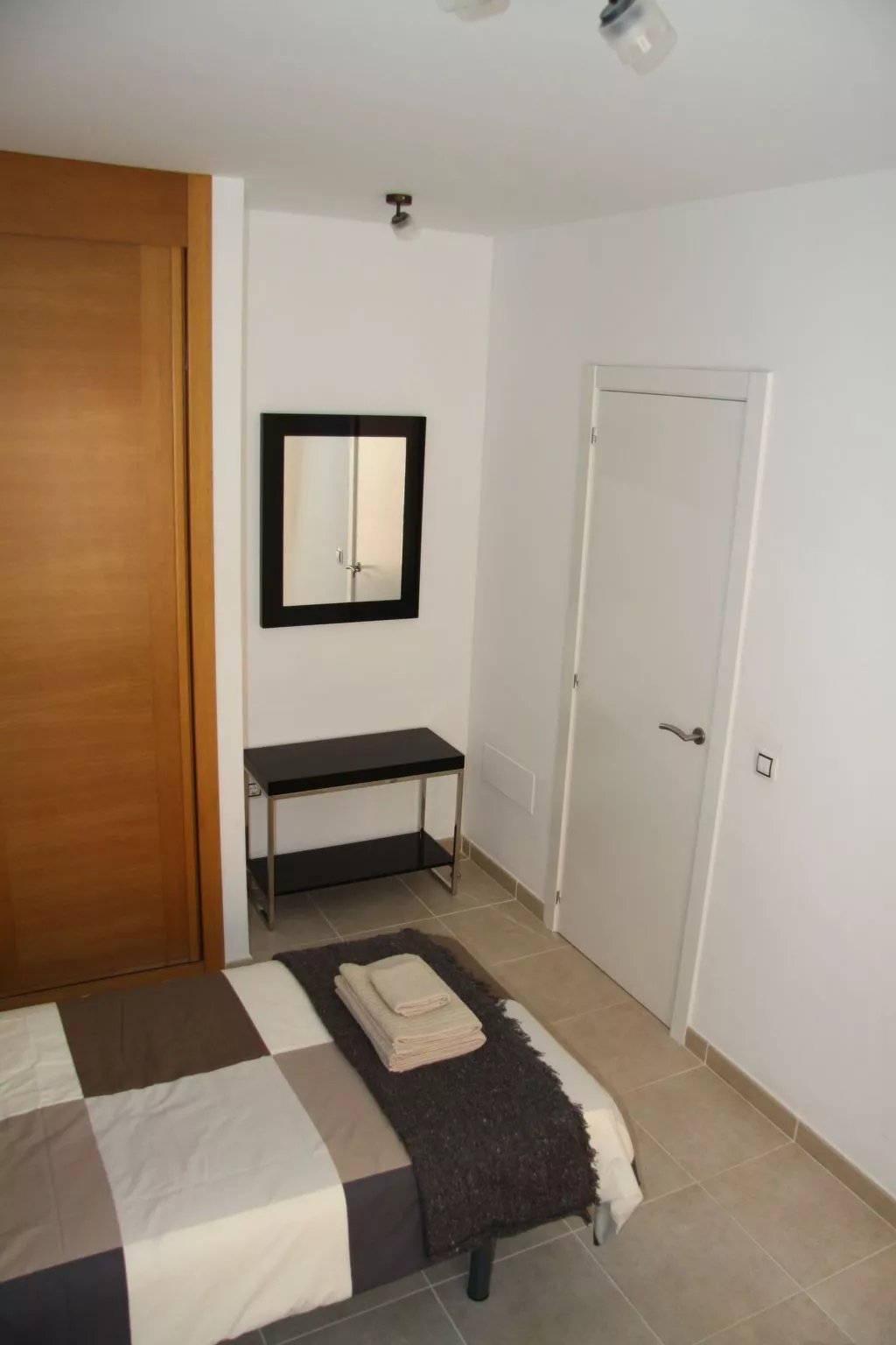 Mit Pool für 2 Personen und 4 Kinder-Binnen