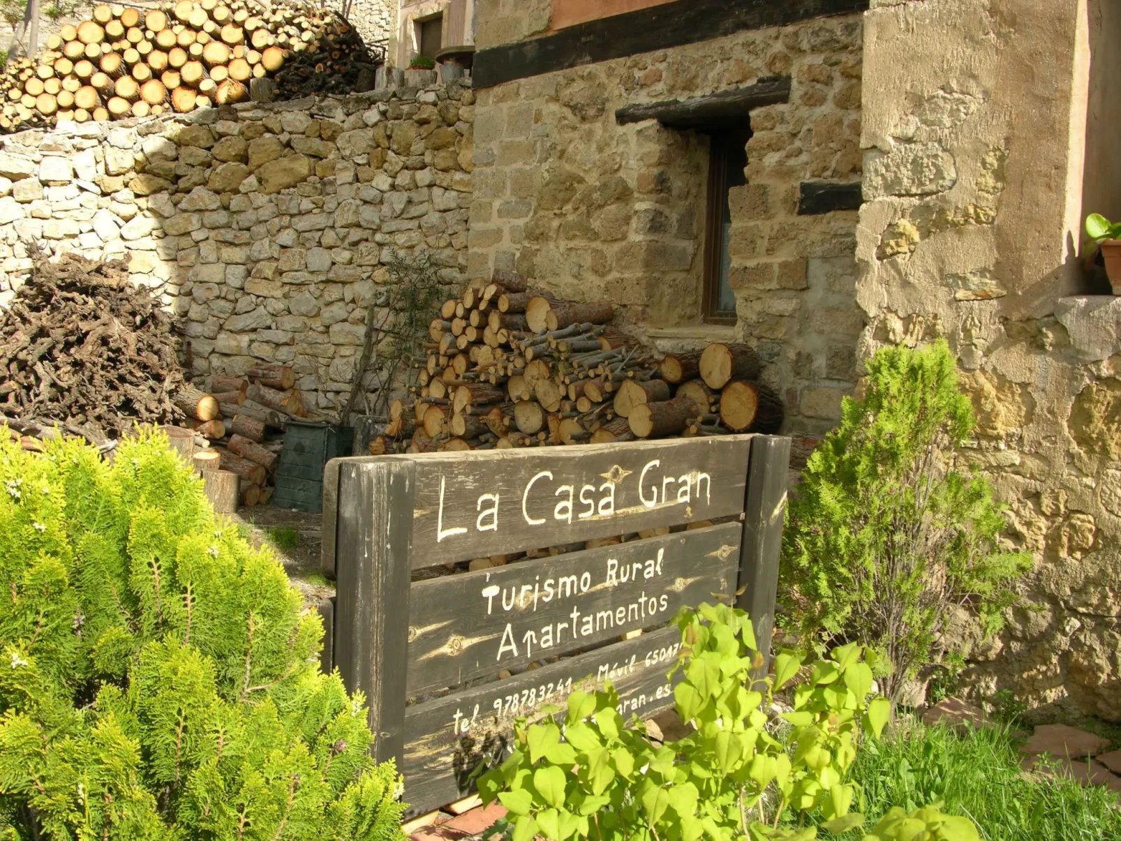 Wohnung Ebrón, Blick auf das Tal. - Buiten