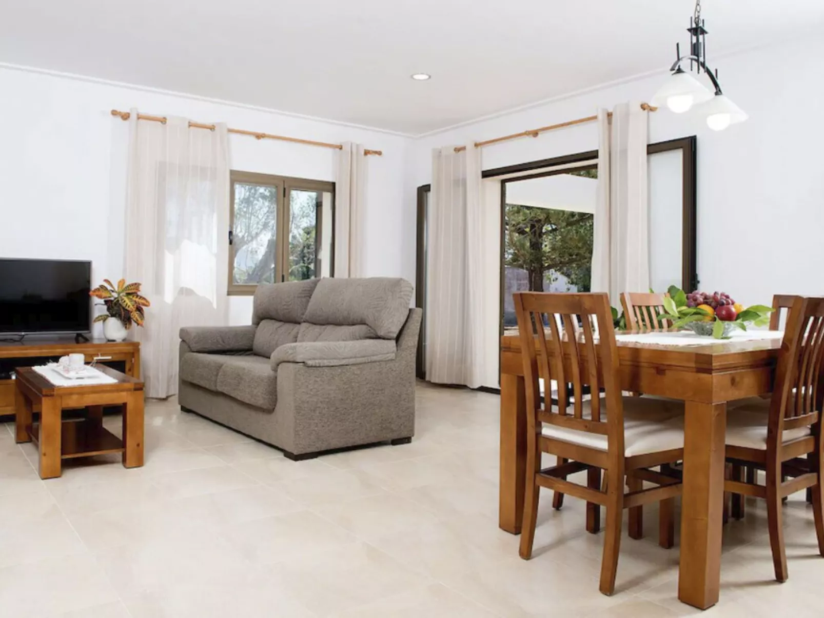 Schöne Villa in Cala Millor, Cala Bona-Binnen