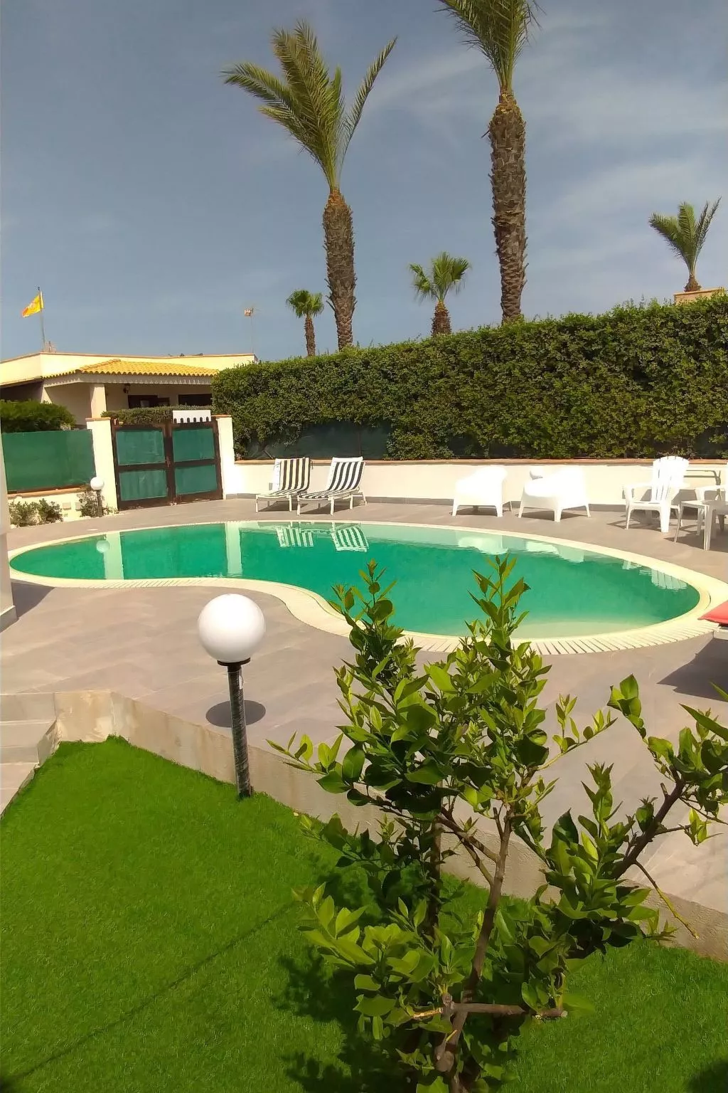 "Die Perle Siziliens" mit Salz-Infiltrationspool-Buiten