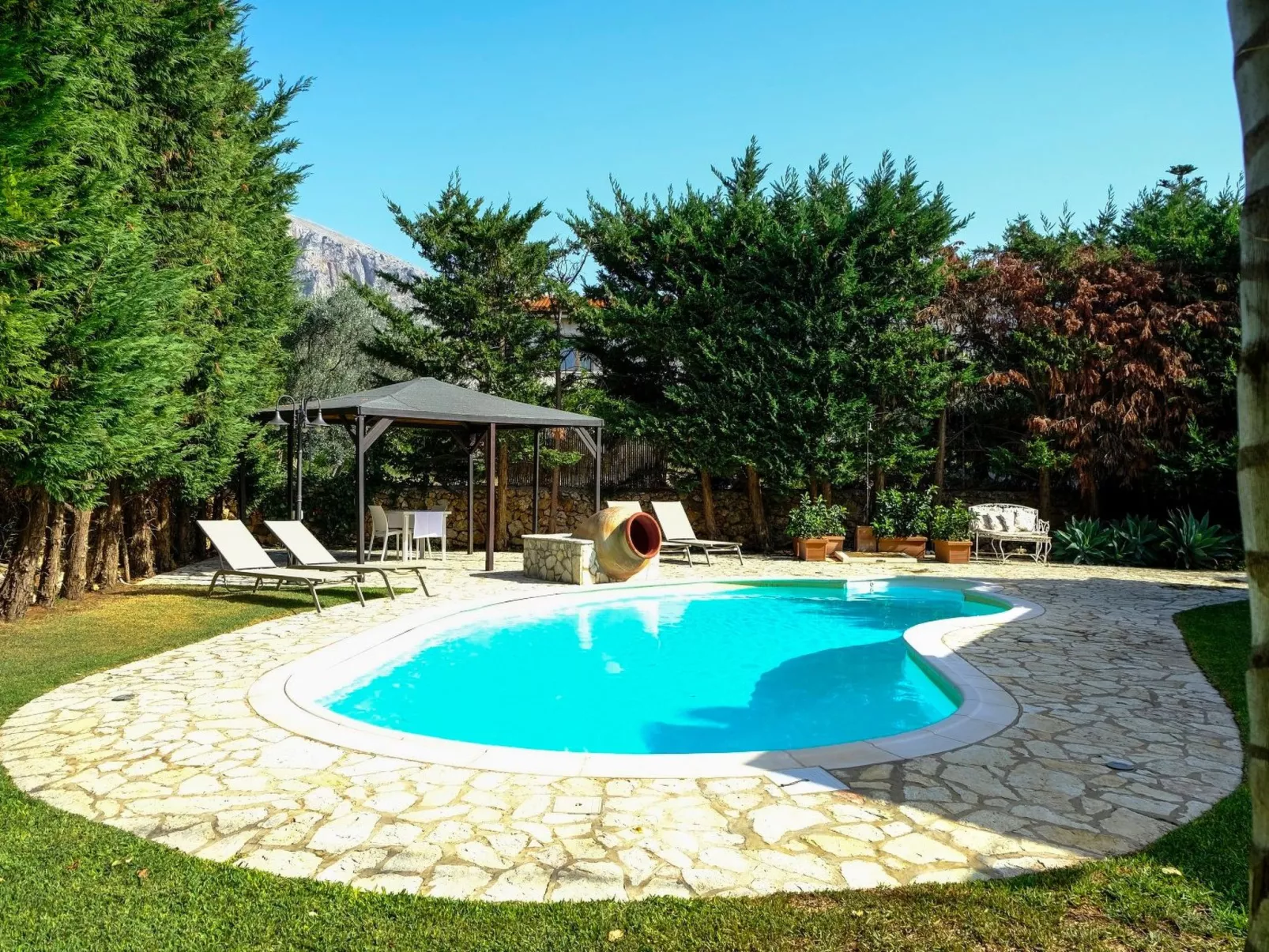 "Carta Fashion" mit eigenem Pool-Image-tags.info