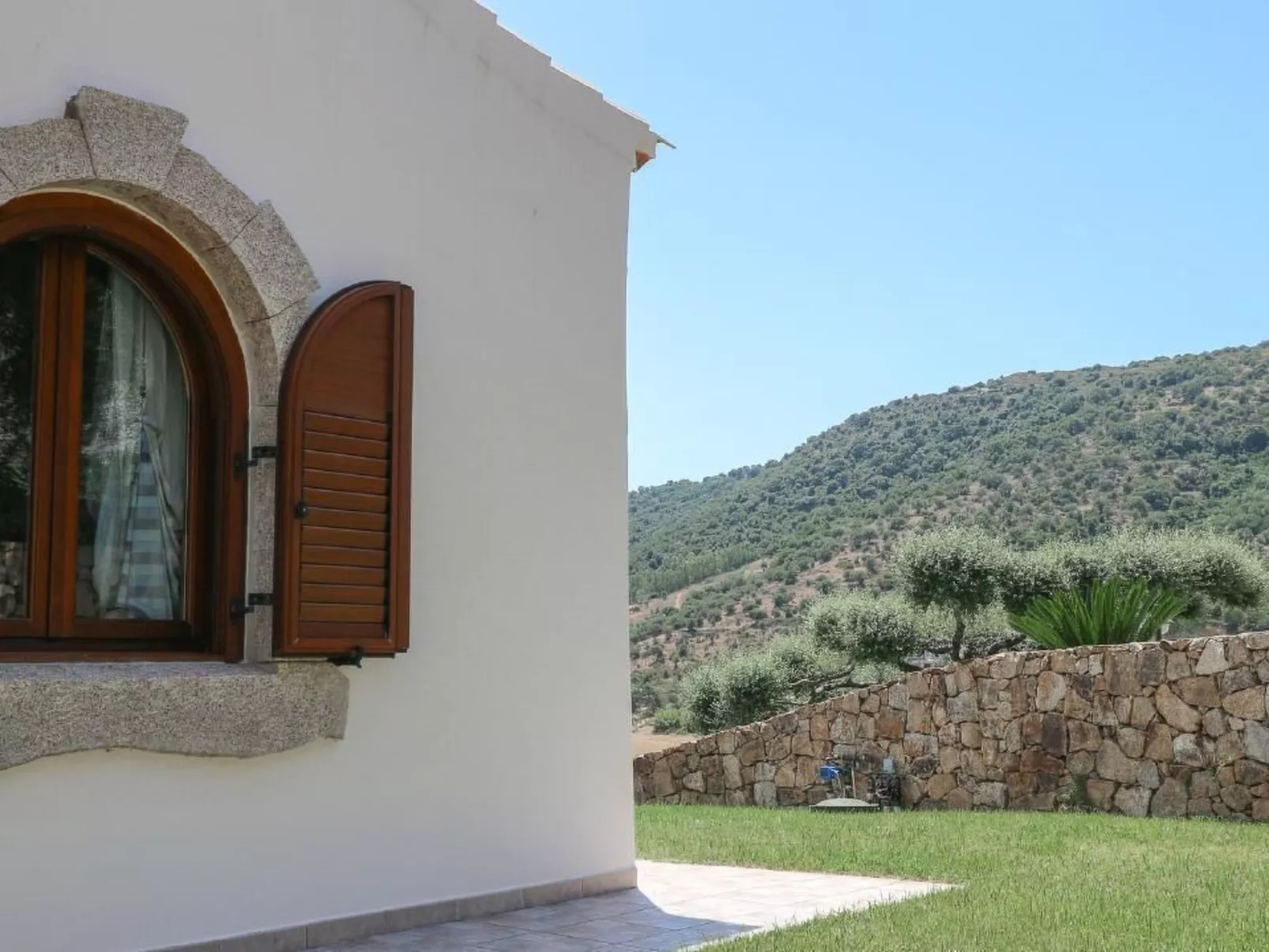 Villa mit gemeinsamem Pool und Meerblick-Image-tags.info