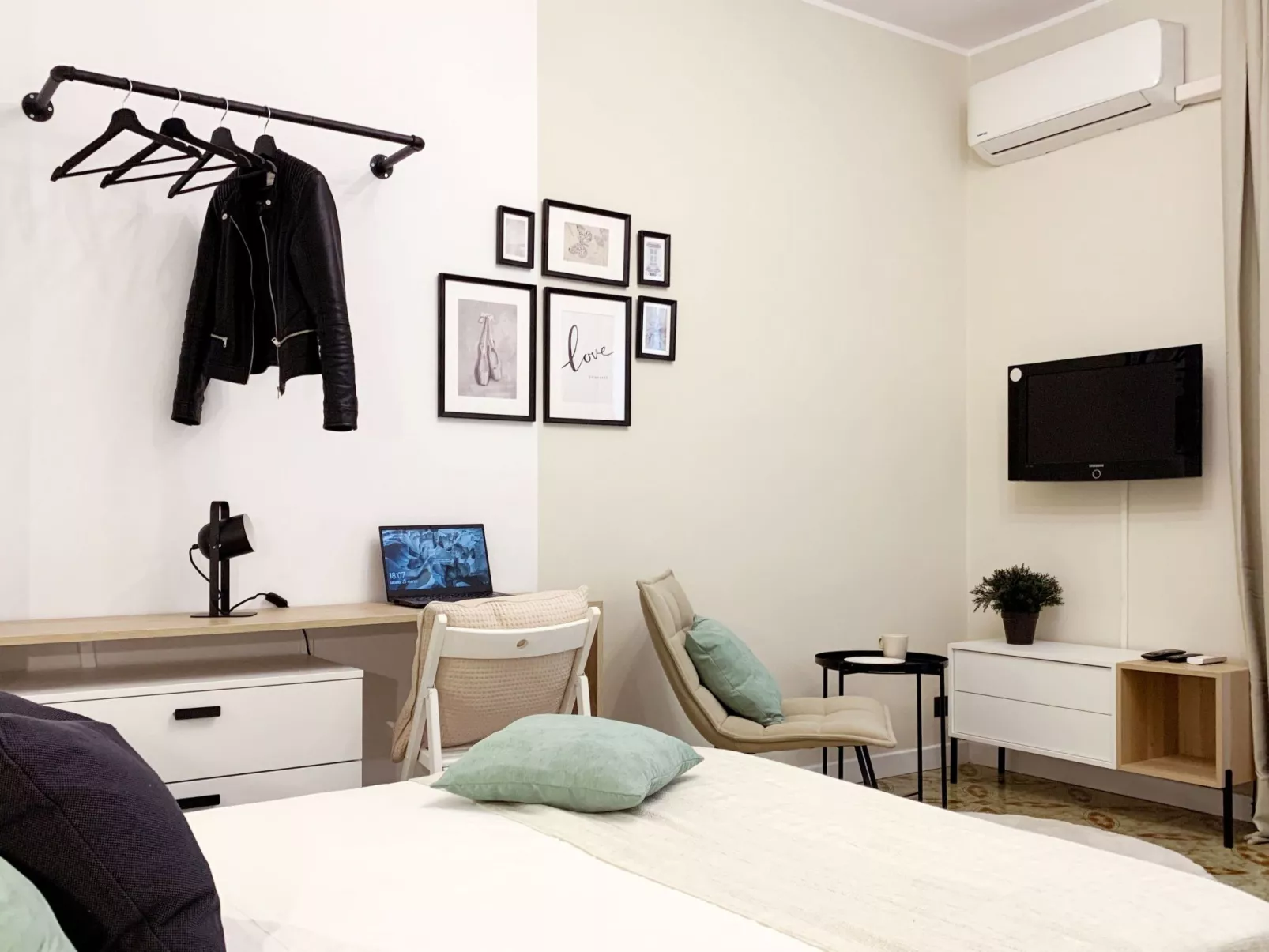 Ein-Zimmer-Wohnung 'Milan' mit Balkon-Binnen