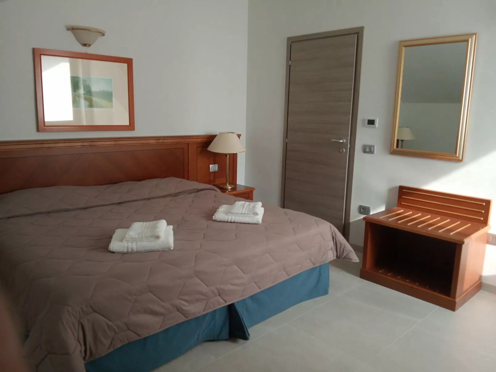 Lucà Wohnungen mit Bergblick-Image-tags.info