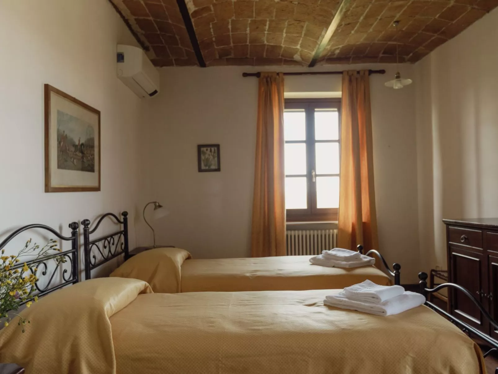 'Dolcetto' mit Schwimmbad-Binnen