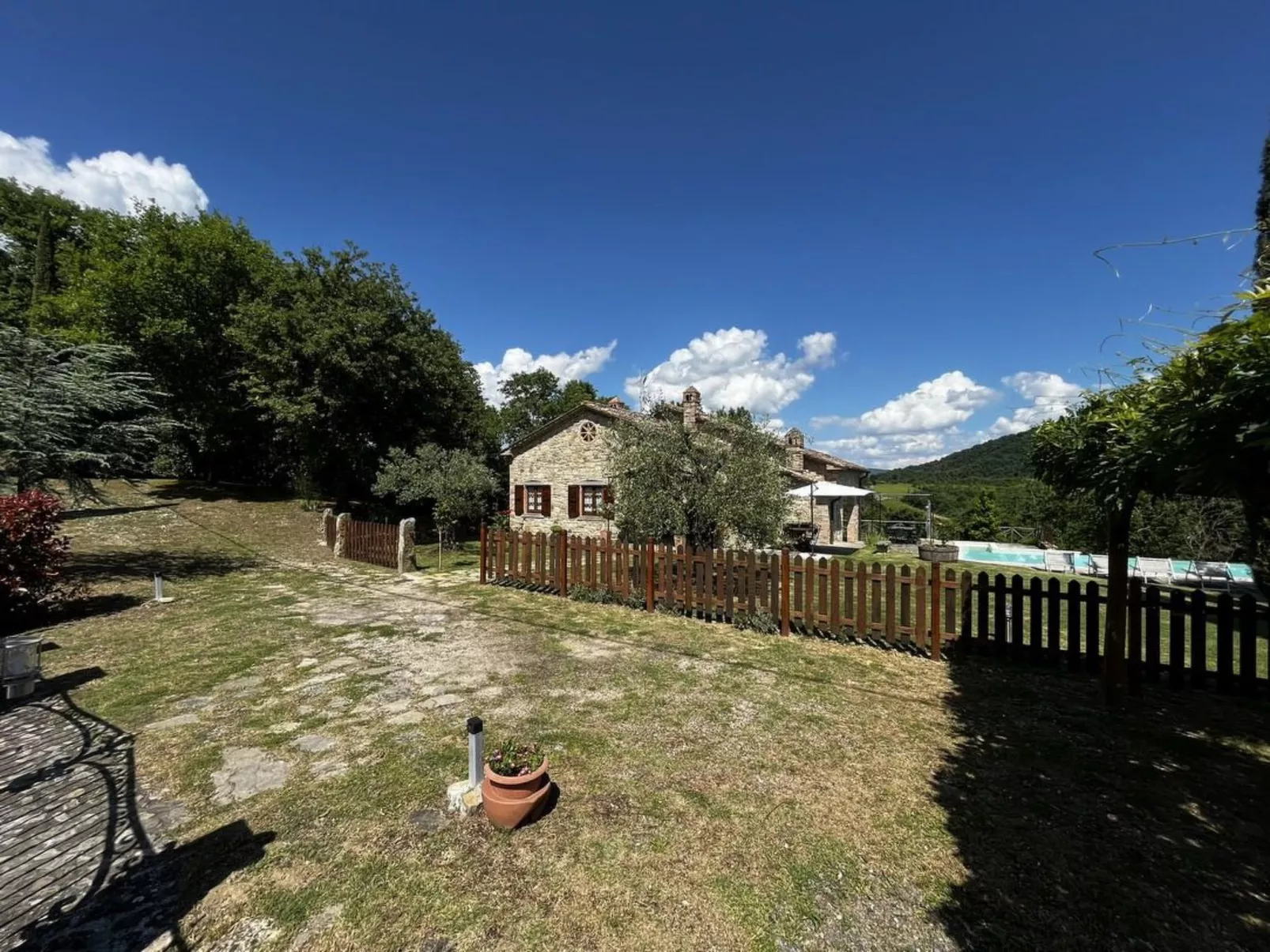 Villa mit privatem Pool zwischen Umbrien und der Toskana-Buiten