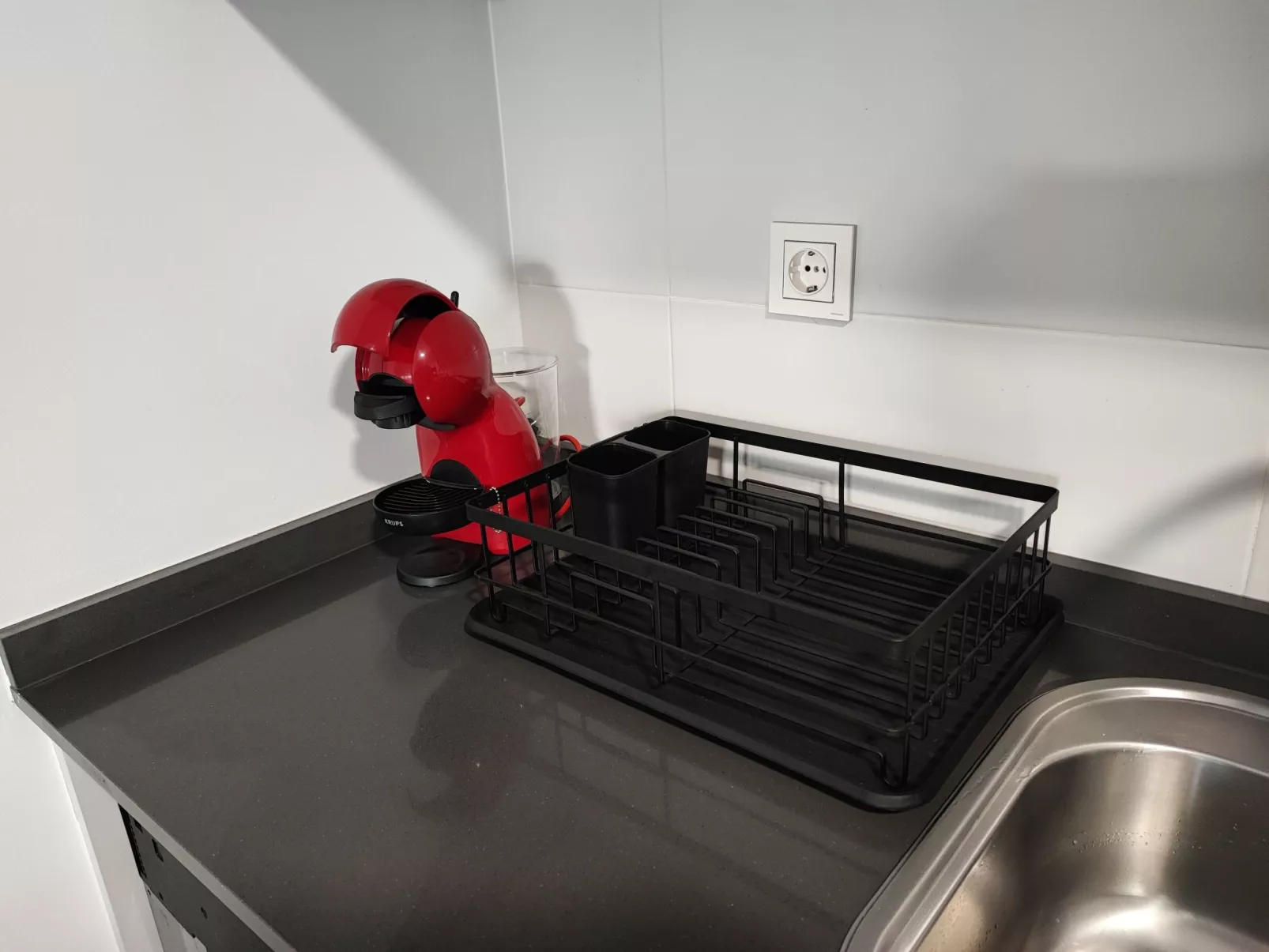 "La Invincible Moja" (Die unbesiegbare Moja)-Binnen