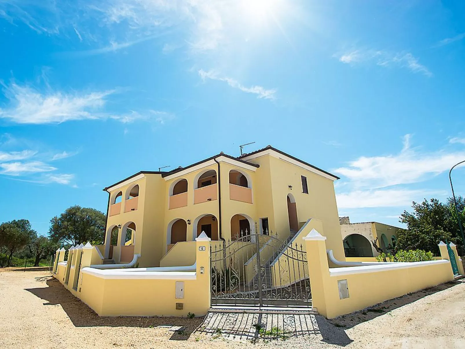 Apt. Orosei 4A, mit gemeinsamem Schwimmbad-Image-tags.info