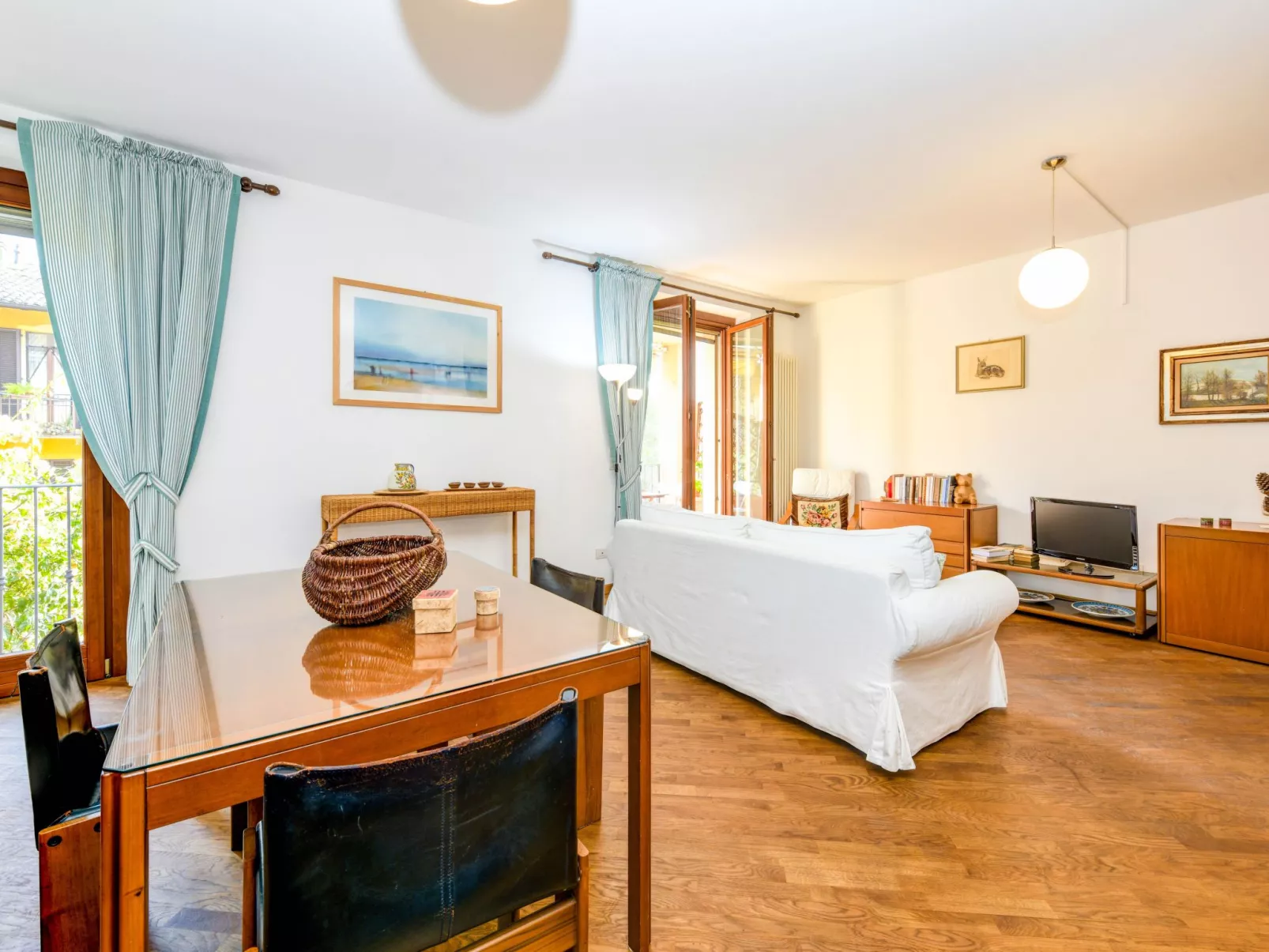 'Silvia2' mit privatem Balkon-Binnen