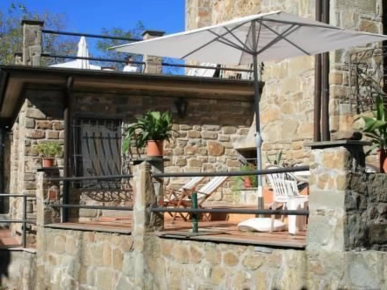 Villa Panzalla Rondini 8-Buiten