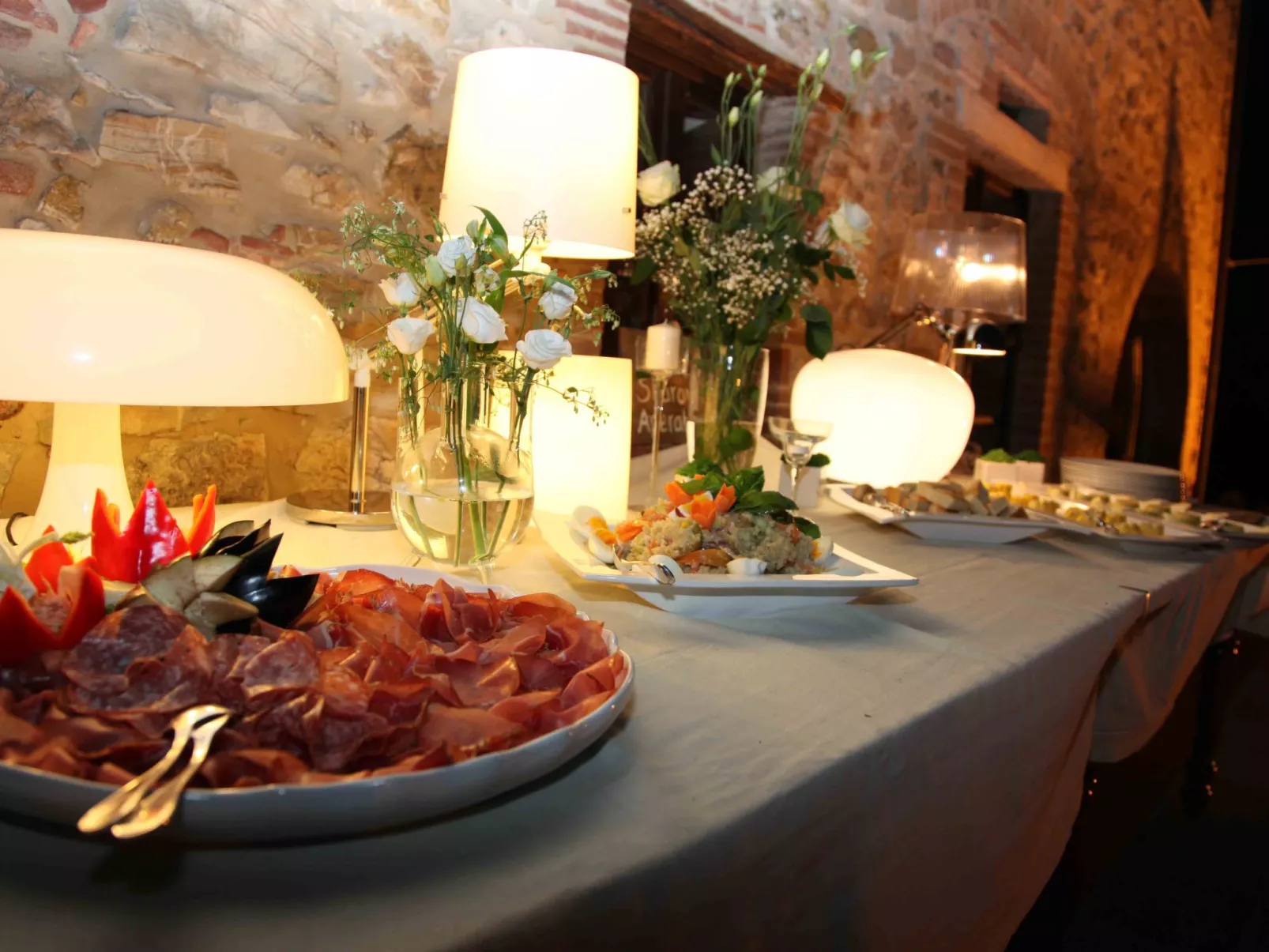 Wohnung mit Terrasse-Buiten