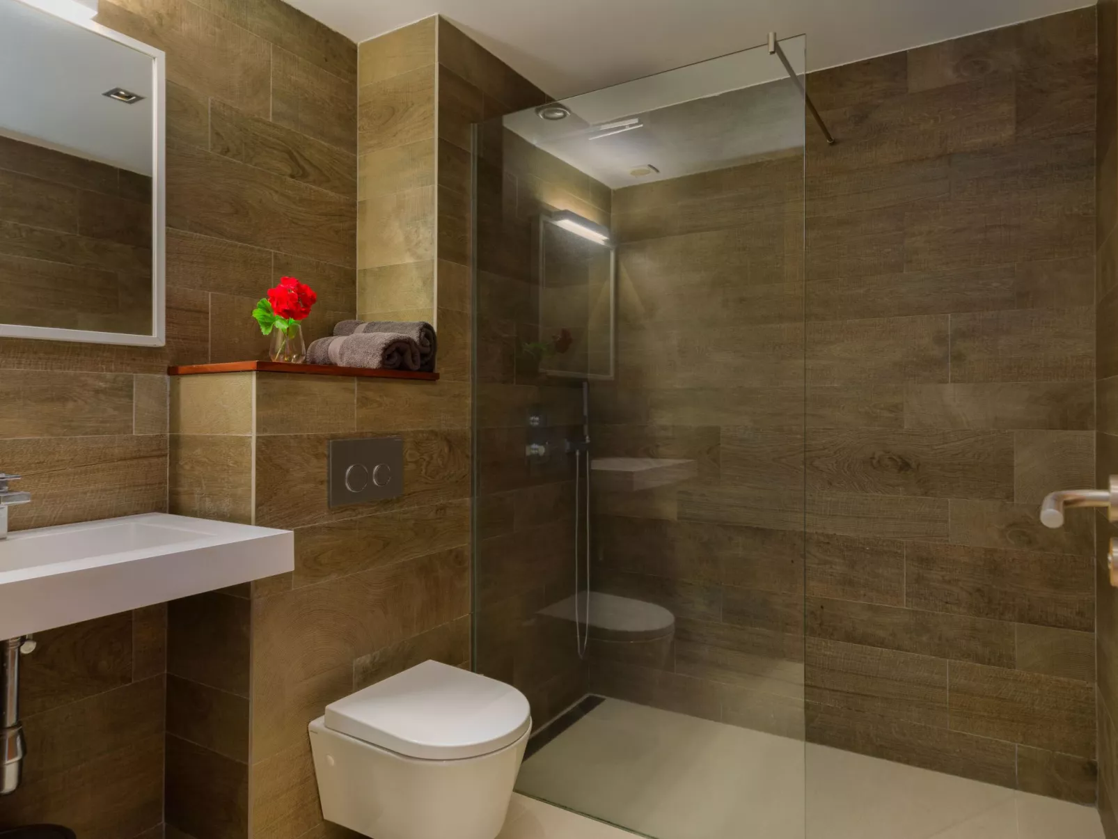 Luxuriöse Villa mit fantastischem Meerblick und Pool-Binnen