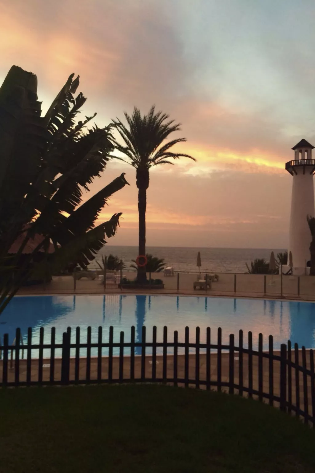 Drean on the Beach, erste Linie am Meer -Garten-Buiten