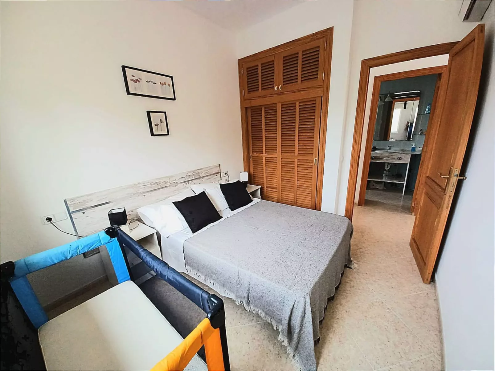 Villa "Estel" mit eigenem Schwimmbad-Image-tags.info