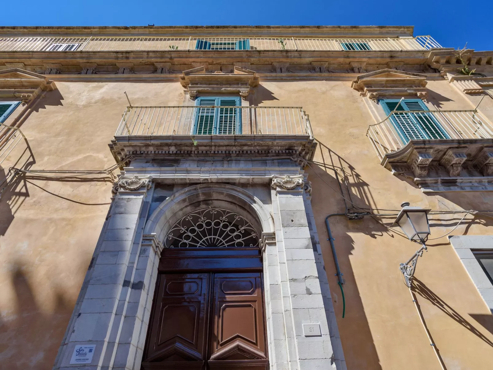 Großes Appartement in Ragusa mit Kleinem Balkon-Image-tags.info