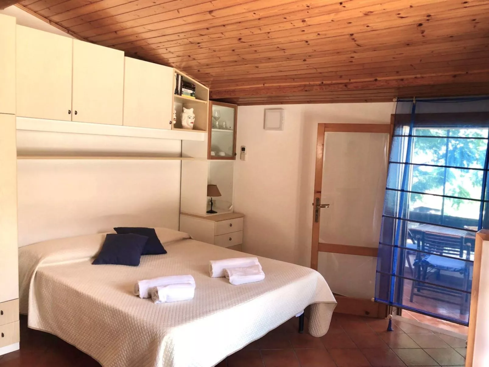 Studio-Wohnung "P Melograno" mit Pool-Binnen