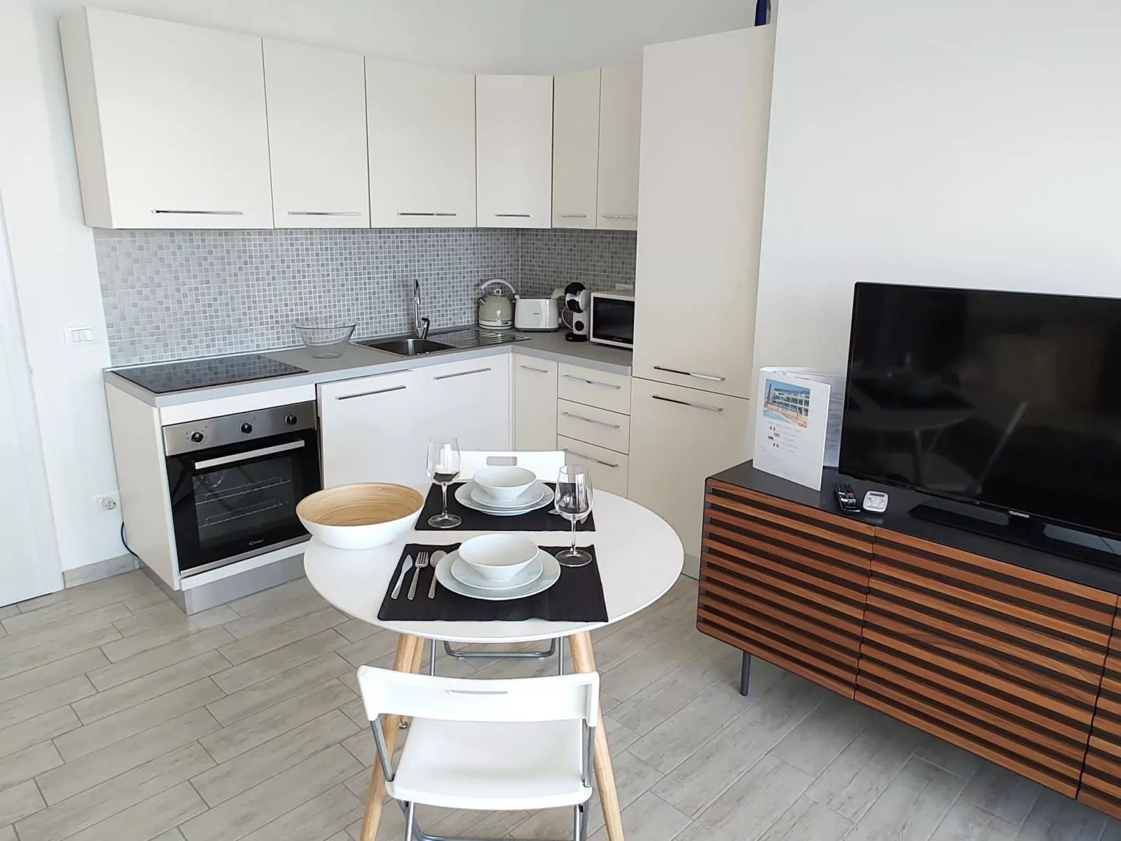 Schönes Penthouse für bis zu 4 Personen-Image-tags.info