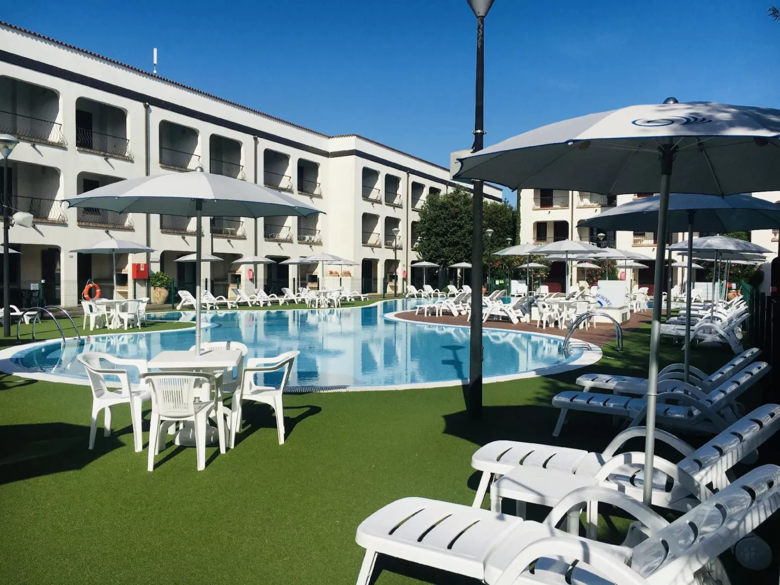 In Lido Di Spina mit Möbliertem Balkon-Buiten