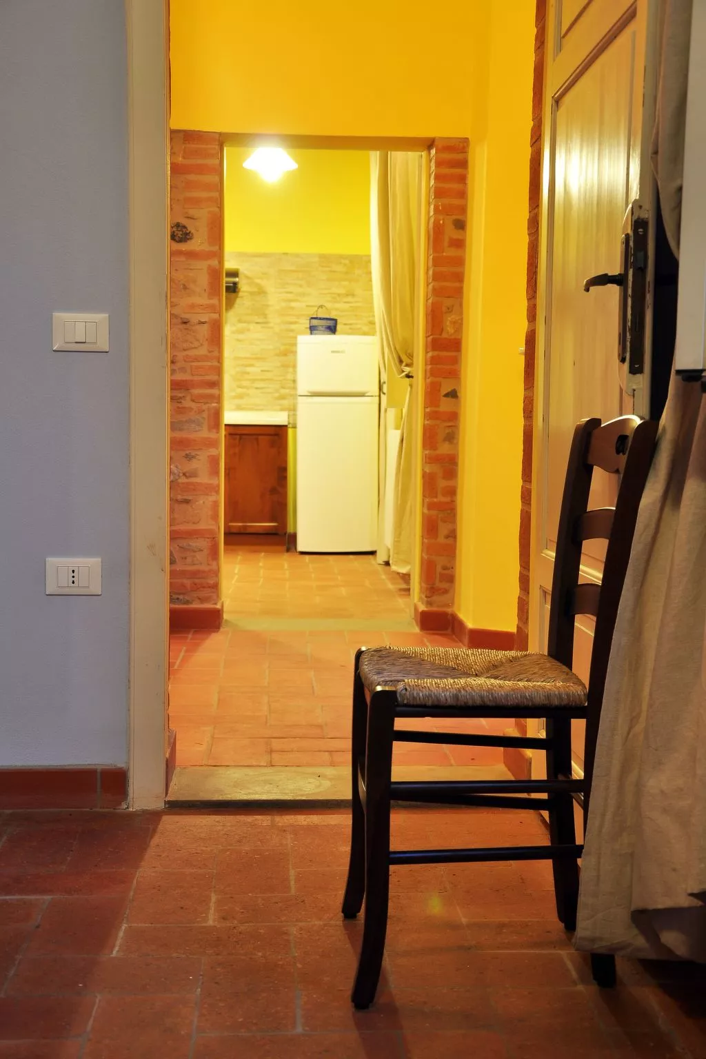 "Casa Olmo" Schwimmbad und Jacuzzi, privater Garten-Binnen