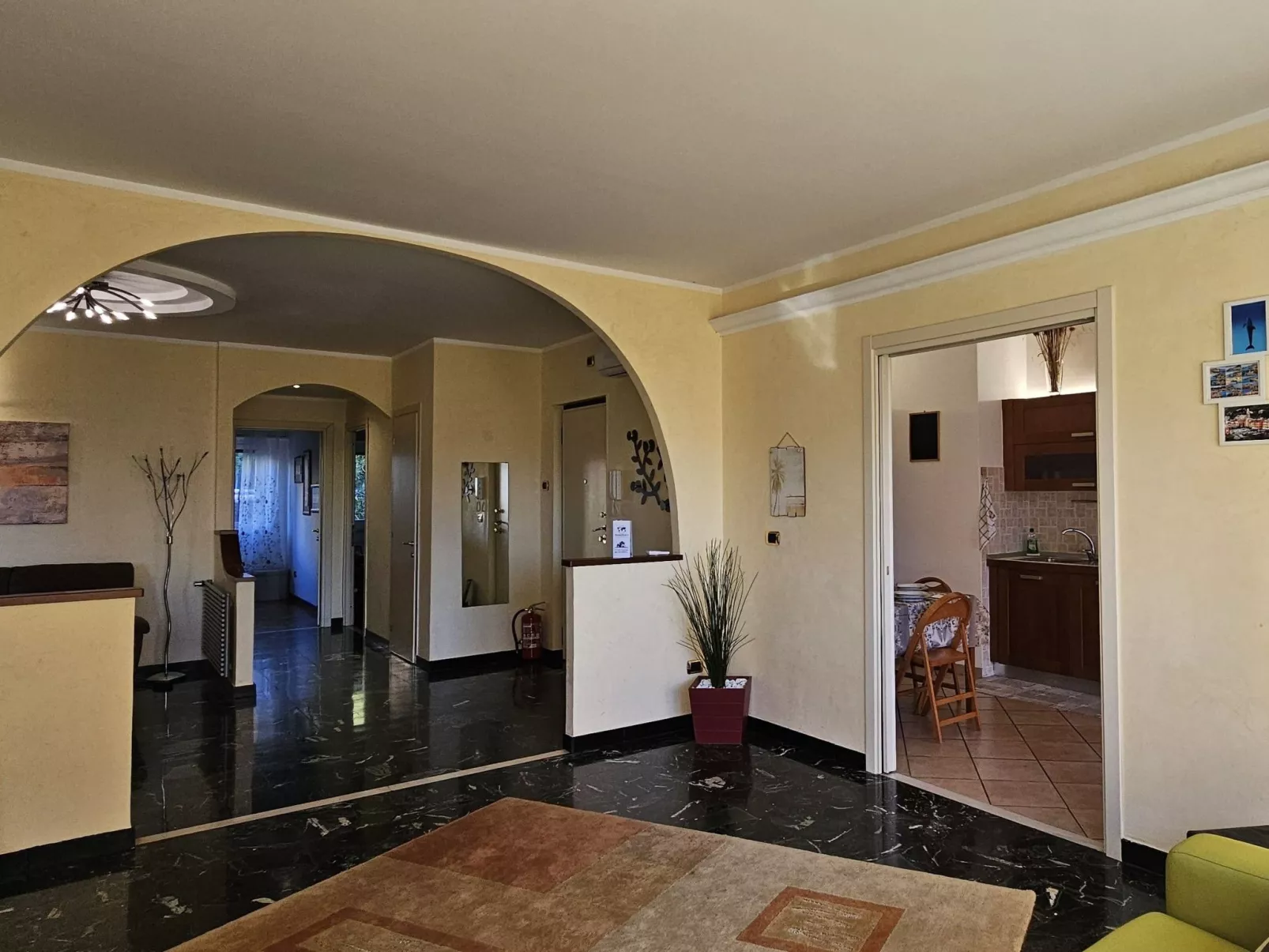 Oase des Friedens von Holiday World-Binnen