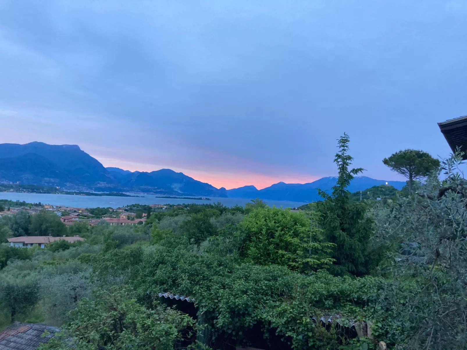 Wohnung mit Seeblick in Villa Elena-Buiten