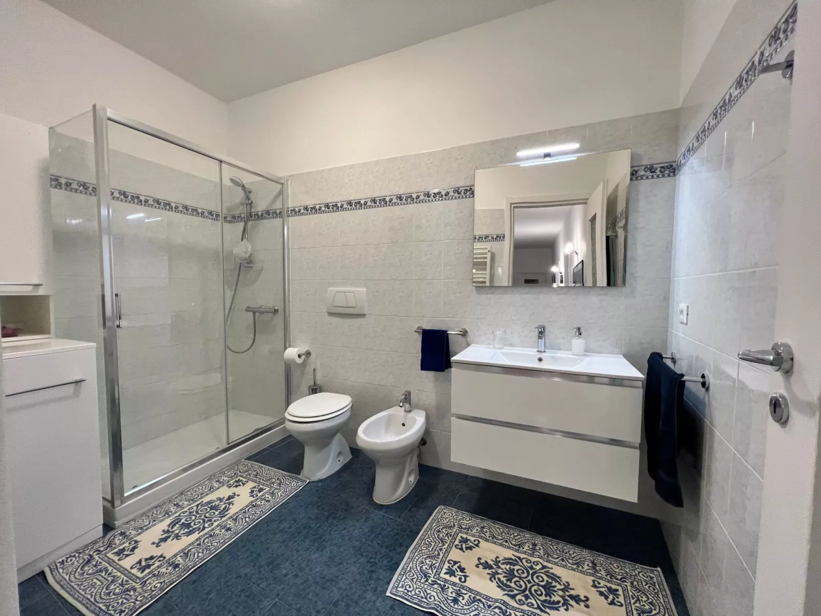 Für 4 Personen ca. 80 m&sup2; in Sanremo, Norditalien (Ligurien)-Binnen