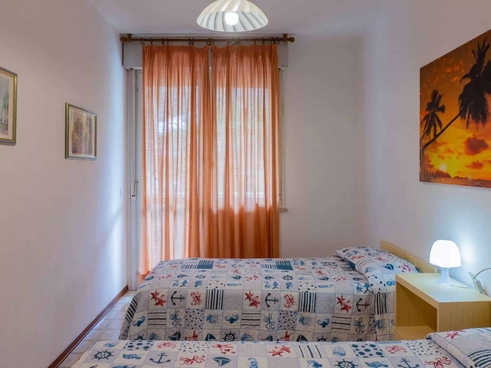 "Ollimpia 82" - Binnen